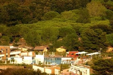 Camping Village Rocchette กาส์ตีจลิโอเน เดลลา เปสกายา ภายนอก รูปภาพ